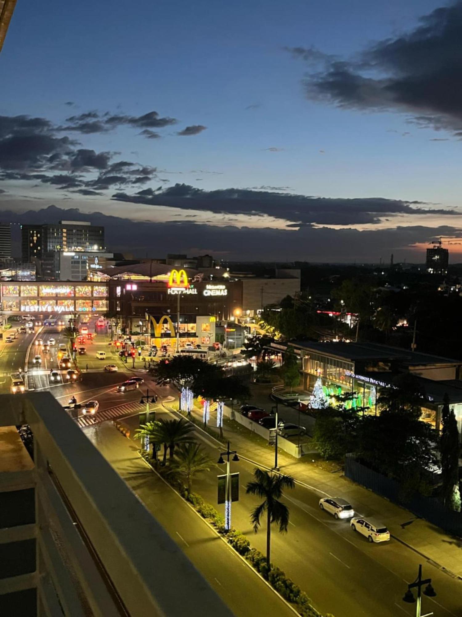 Deluxe Condo 2 Bedroom, 7Th Floor Room Bc In One Madison Tower 3, Megaworld Boulevard, Mandurriao Iloilo City, Philippines 외부 사진