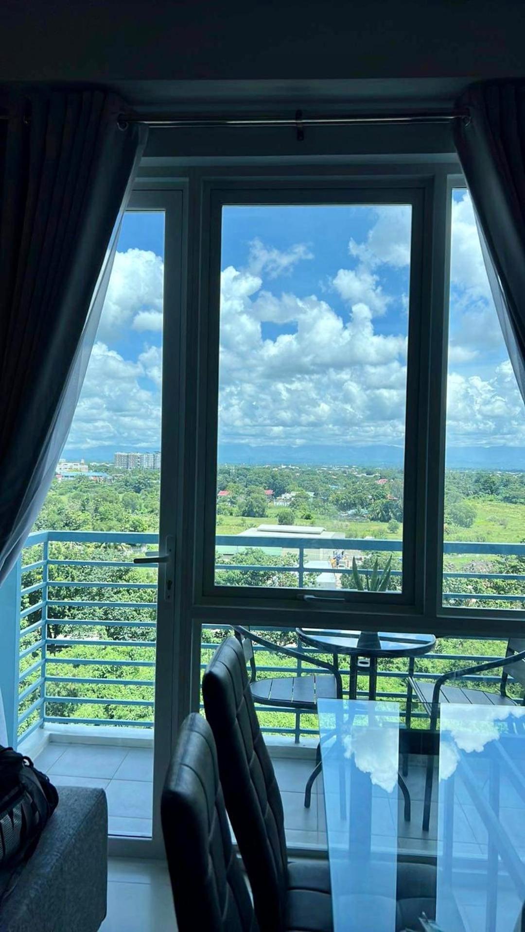 Deluxe Condo 2 Bedroom, 7Th Floor Room Bc In One Madison Tower 3, Megaworld Boulevard, Mandurriao Iloilo City, Philippines 외부 사진